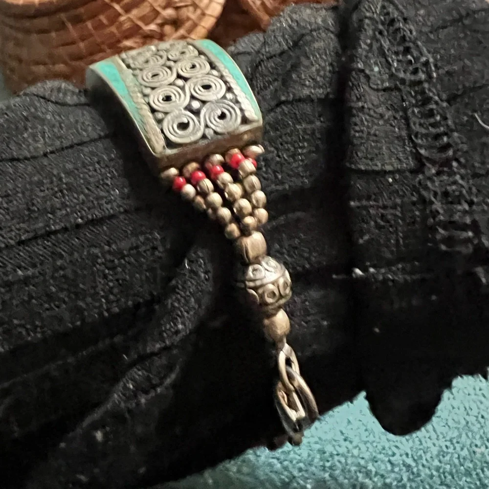 Coral and turquoise bracelet - Picture 3 of 4